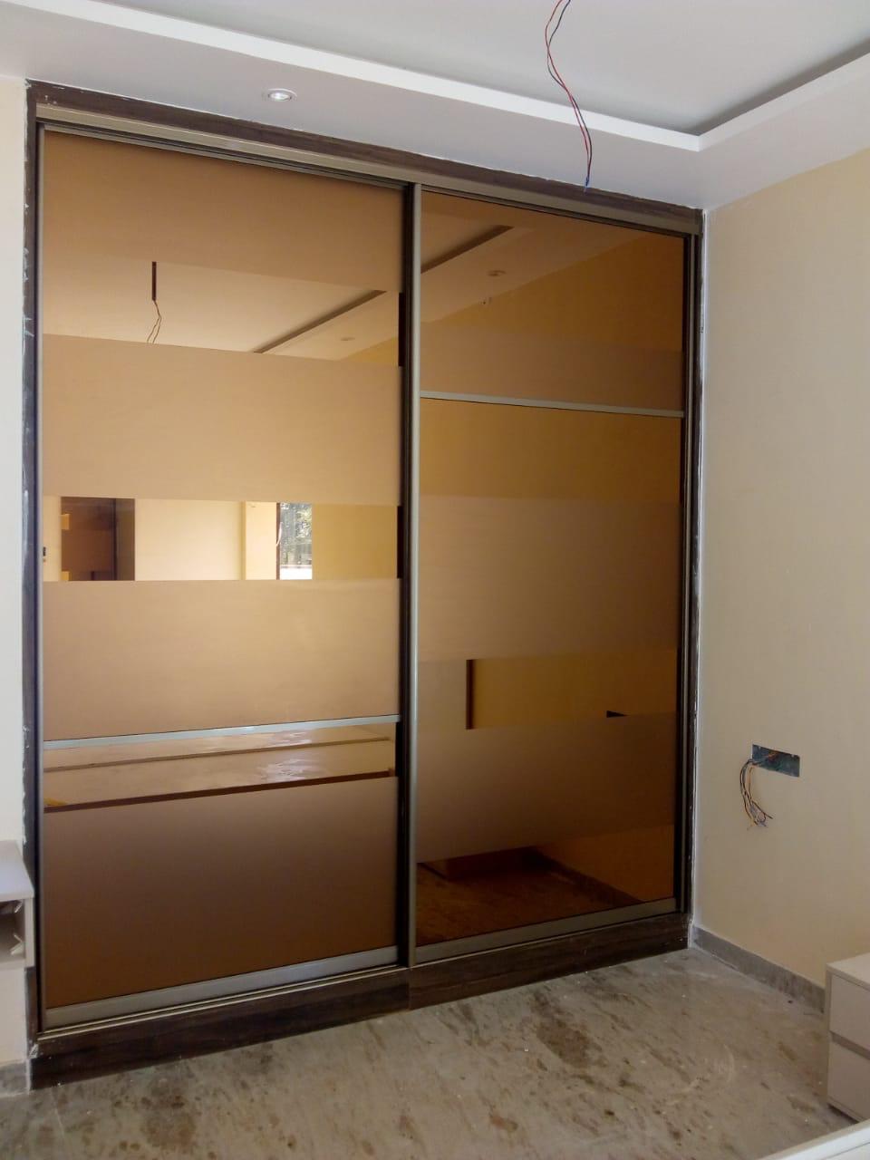 over-1000-designs-for-lacquer-glass-wardrobes-serving-across-gurgaon-gurugram-largest-collection-gallery-of-designs-in-gurgaon-india